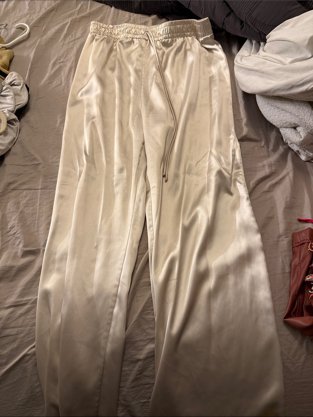 Fashion Nova Women's Wide Leg Satin Joggers - Cream